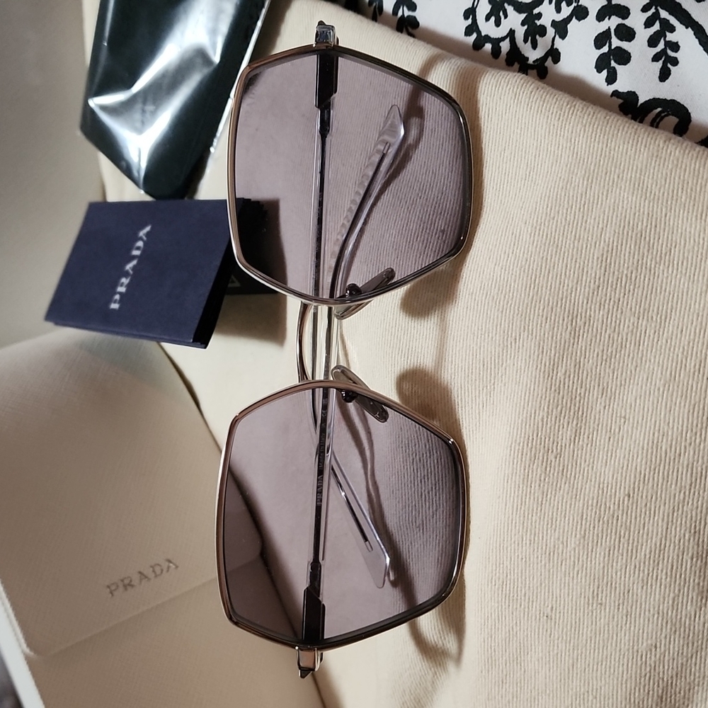 NEW AUTHENTIC PRADA SUNGLASSES